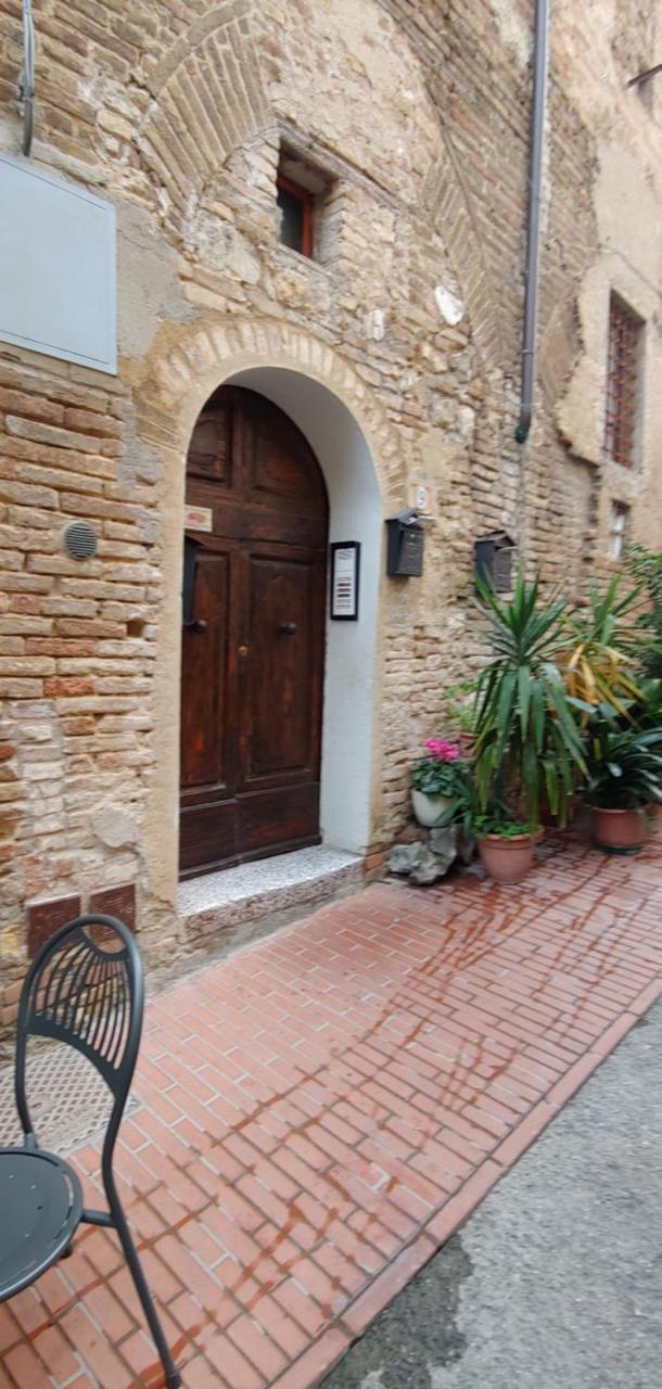 B&B Le Undici Lune San Gimignano Exterior photo